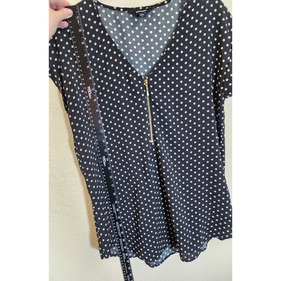Express Blouse Top Small Black White Polka Dot Zip V-Neck Short Sleeve High Low - Picture 4 of 7
